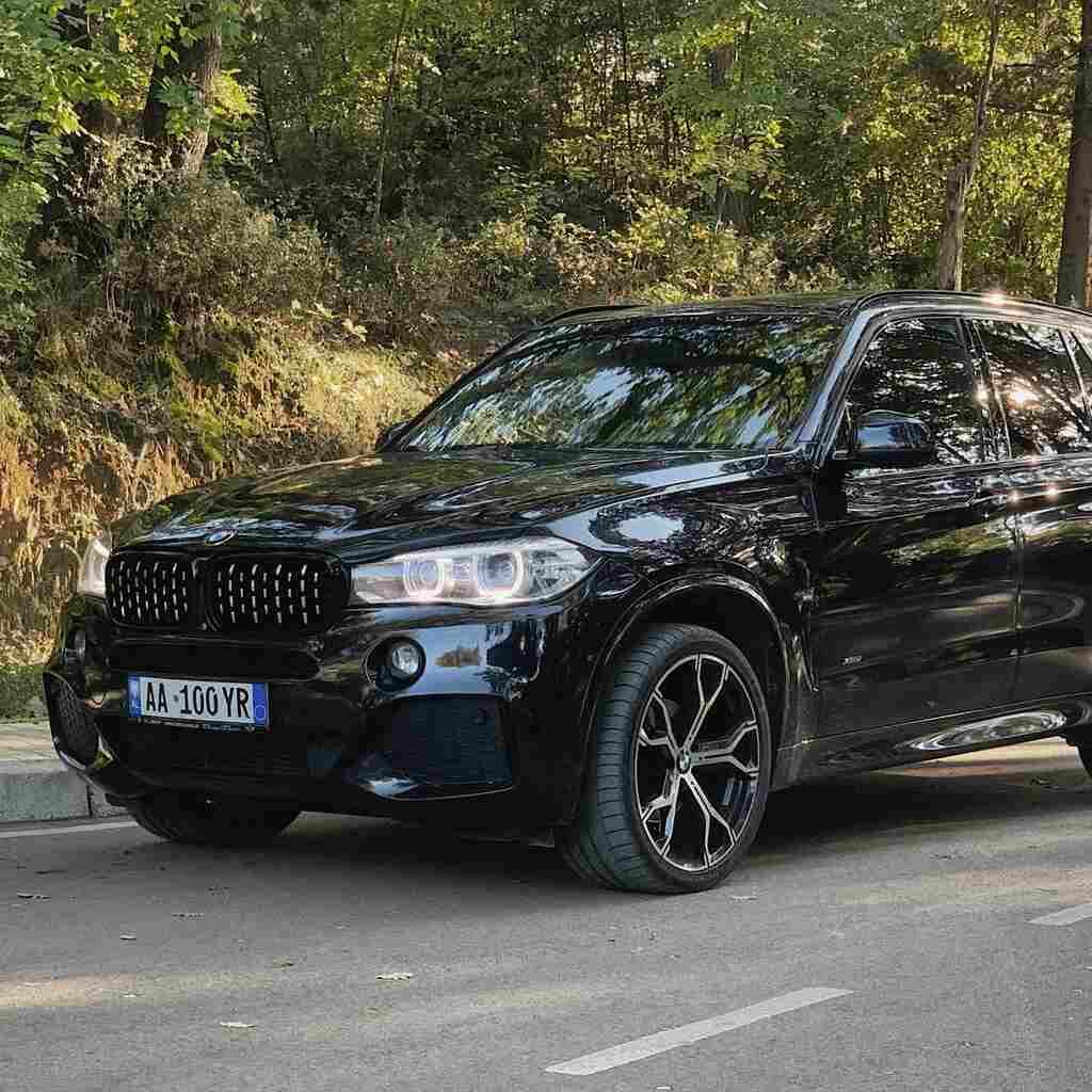 BMW X5 (G08|G18) (2018-2024) Full Car Sunshade Kit (Large Sensor) - WeatherTech CH